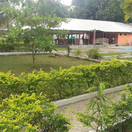 Friends Paradise Kilinochchi Екстер'єр фото