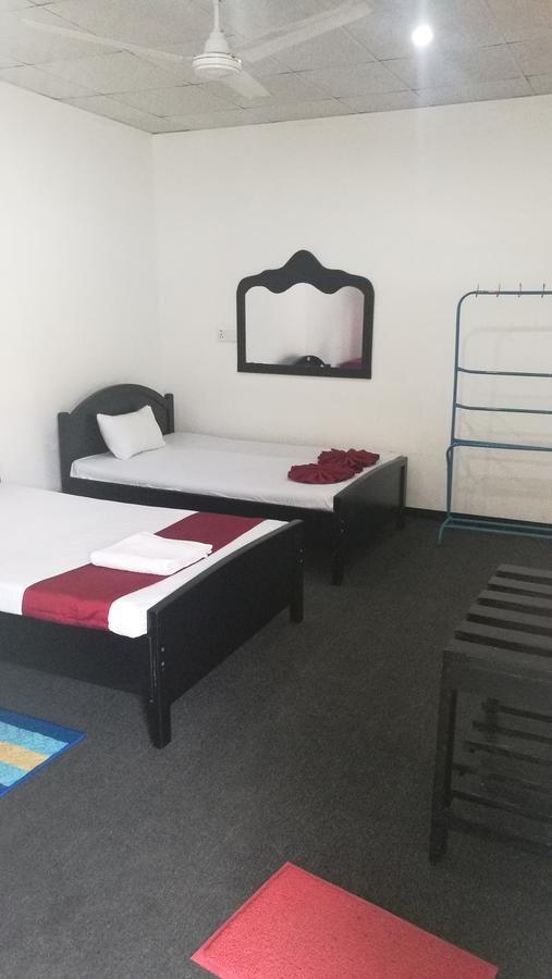 Friends Paradise Kilinochchi Екстер'єр фото